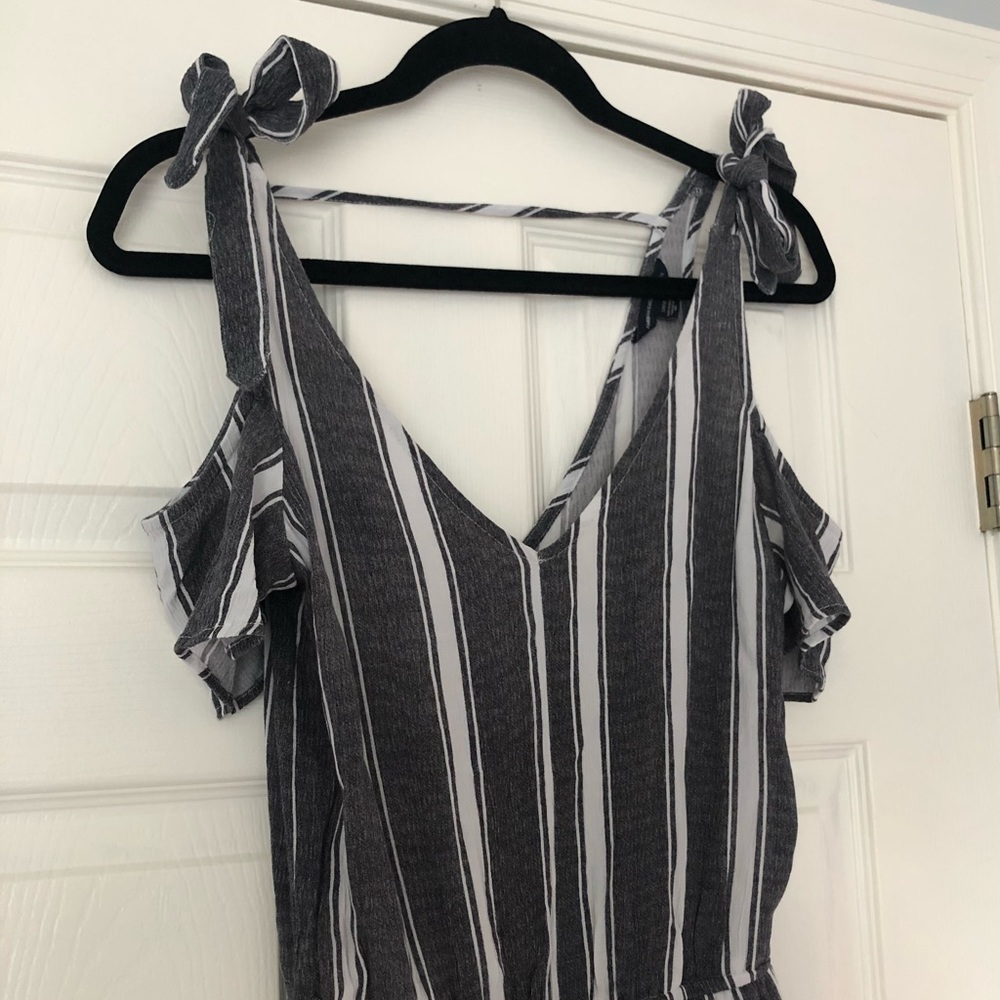Gray Striped American Eagle Romper - Picture 2 of 6